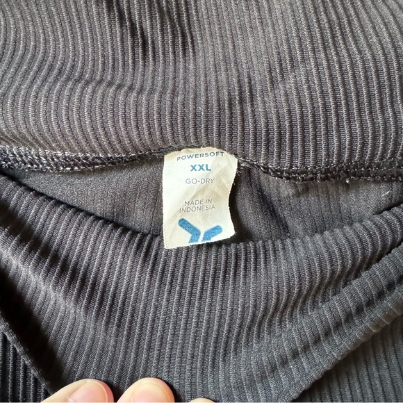 Old Navy Split Hem Leggings - Picture 4 of 5